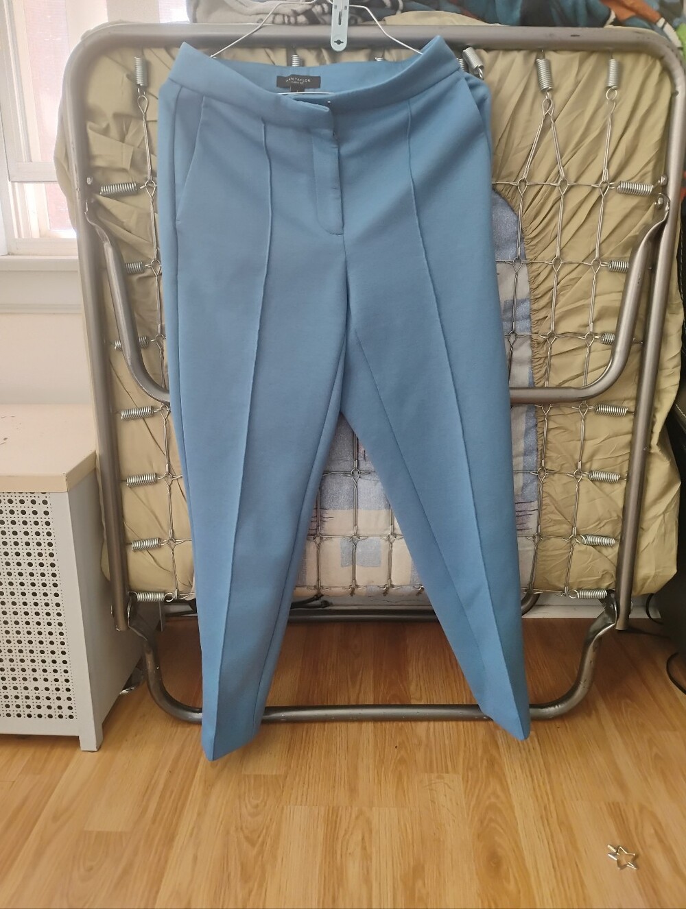 Ann Taylor Ankle Pants